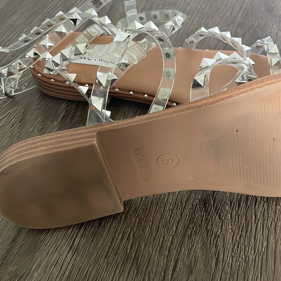 Steve Madden Sandal, SIZE 8 , PRE- LOVED, just a little too big - Picture 3 of 7